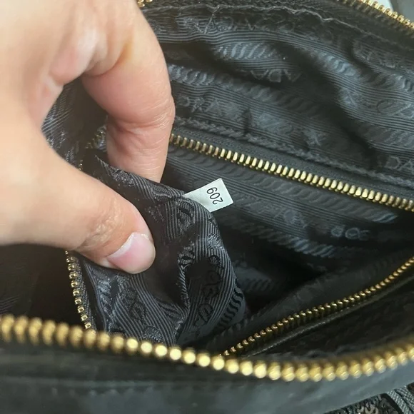 PRADA 2 WAY BEAR TOTE - Picture 15 of 16